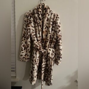 Aerie Brown and Cream Animal Print Women's Robe